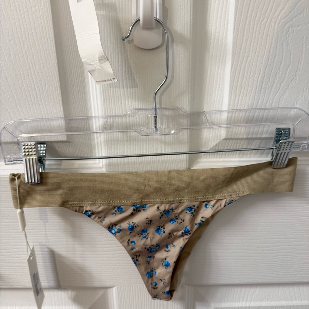 [NWT] Frankie's Bikinis Tan and Blue Floral Bikini S/M, Spring Bloom pattern - Picture 4 of 10